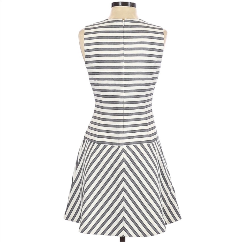 Theory Grey White Striped Sleeveless Dress Sz 4 - Picture 2 of 12